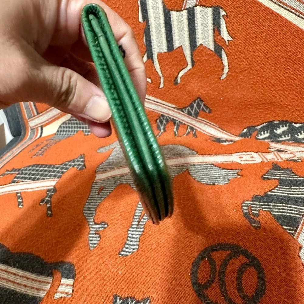 LOUIS VUITTON ❤️🌟VINTAGE GREEN EPI JEWELRY CASE⭐️